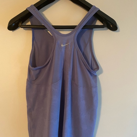 Nike Dri-fit Tank Top - Picture 3 of 4